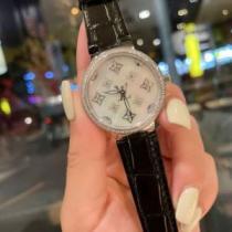 多色選択可 女性用腕時計 ダイヤベゼル 存在感のある 2026早春 ルイ ヴィトン LOUIS VUITTON 牛革布地ベルト ミネラルガラス ルイ ヴィトンブランド コピー.195.