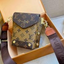 小型 軽量 2026新作 ルイ ヴィトン LOUIS VUITTON 斜め掛けバッグ 2色可選 人気 ランキング ルイ ヴィトンコピー ブランド 屈託のないバッグ.49.