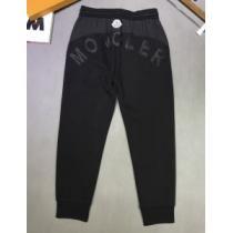 早くも完売している モンクレール MONCLER チノパン 伸縮性がある コーデの幅広い モンクレールコピー 2026新作