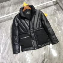 軽量ダウンジャケット 海外セレブ愛用 ポケットづき 2色可選 アルマーニブランドスーパーコピー アルマーニ ARMANI 2026新作 すっきり着膨れしない