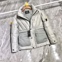 軽量ダウンジャケット 海外セレブ愛用 ポケットづき 2色可選 アルマーニブランドスーパーコピー アルマーニ ARMANI 2026新作 すっきり着膨れしない