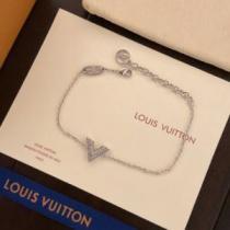 腕回りもオシャレ 魅力ファッション 3色可選 2026新作 ルイ ヴィトン LOUIS VUITTON ブレスレット リストバンド ルイ ヴィトンコピー ブランド.224.
