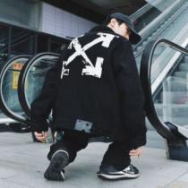 セレブ愛用の超人気商品 2026新作 Off-White オフホワイト デニムジャケット オフホワイトブランドコピー 楽に着用出来る プリント柄