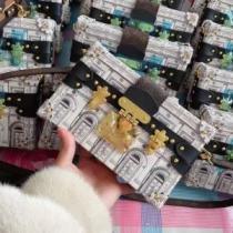 小型 軽量 ルイ ヴィトンコピー ブランド 高級感を備えている 2026新作 ルイ ヴィトン LOUIS VUITTON セカンドバッグ 完成度の高い逸品.49.