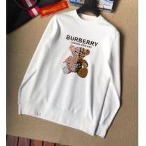 バーバリースーパーコピー 海外セレブ愛用 プリントパーカ 2色可選 プルオーバーパーカー BURBERRY 2026新作 男女兼用パーカー スタイリッシュ