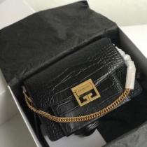 ジバンシー GIVENCHY 最安値に挑戦 ジバンシィコピー 2026新作 ショルダーバッグ 売れ筋のいい レディースバッグ 活躍のバッグ.81.