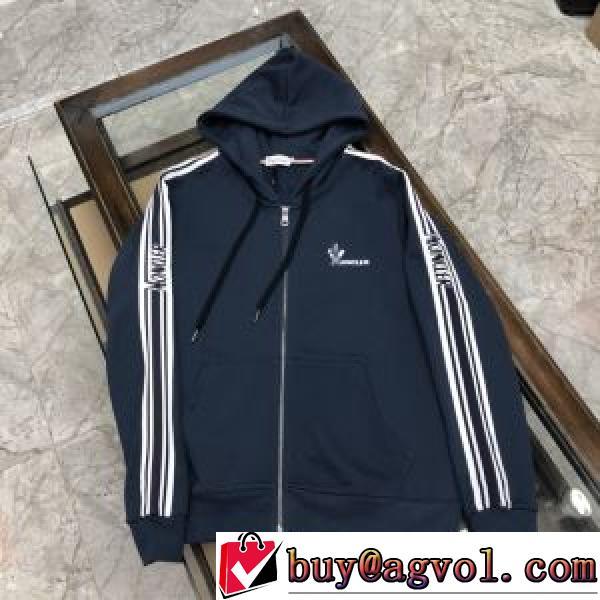 落ち着いた感覚 モンクレールコピー ブランド MONCLER 3色可選 2026秋冬 程よい厚み パーカー スタイリッシュ 秋の定番