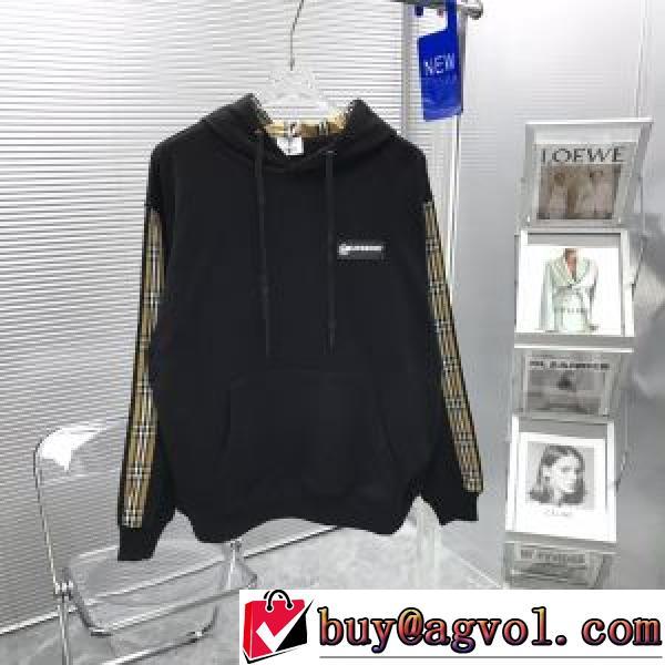 首胸ロゴ 2026秋冬 バーバリーコピー 優しい色合い バーバリー BURBERRY パーカー 2色可選 おしゃれさ抜群パーカ