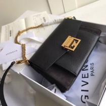 ショルダーバッグ 高級感漂わせる スーツにぴったり ジバンシィブランドコピー 2026新作 ジバンシー GIVENCHY 4色可選 レディースバッグ.81.