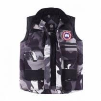 快適な着心地をキープ 2025新作 カナダグースコピー カナダグース Canada Goose ダウンジャケット ベスト 人気 ランキング 重さを感じず 2色可選
