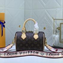 オリジナリティに富んだバッグ ルイ ヴィトンコピーブランド 2026新作 ルイ ヴィトン LOUIS VUITTON 斜め掛けバッグ 売れ筋のいい 2色可選 気軽に持てる.49.