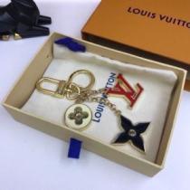 2026新作 ルイ ヴィトン キーホルダー オリジナルデザイン プレゼントにも大人気 LOUIS VUITTON 人気新品★超特価★ ルイ ヴィトンブランド 偽物 通販