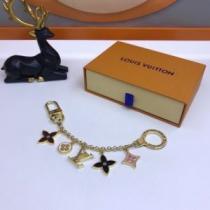 ルイ ヴィトンスーパーコピー 激安 キーホルダー 繊細な細工 ポイントセール 2026新作 ルイ ヴィトン LOUIS VUITTON 豪華 着心地抜群