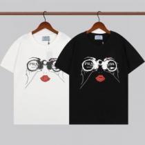 売れ筋のいい 半袖Tシャツ 2色可選 プリント 2026新作 プラダブランド 偽物 通販 ラウンドネック ラックスした雰囲気 プラダ PRADA 優しいフィット感