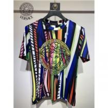 ヴェルサーチスーパーコピー 2026新作 Tシャツ 魅力ファッション ヴェルサーチVERSACE 使い勝手抜群 ストライプ 柔らかい手触り
