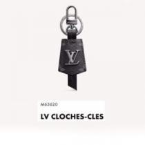ルイ ヴィトンコピー アンティーク調 キーホルダー 高級本革 2026新作 ルイ ヴィトン LOUIS VUITTON 3色可選 大絶賛の履き心地!