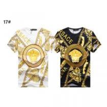 2色可選 カッコいい印象を付ける ヴェルサーチ偽物ブランド 今買い◎得 ヴェルサーチVERSACE 2026新作 Tシャツ 柔らかい手触り