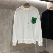 2色可選 セレブ愛用の超人気商品 ルイ ヴィトンブランド 偽物 通販 プルオーバーパーカー リブ付 2026新作 おしゃれも譲れない 程よい厚み