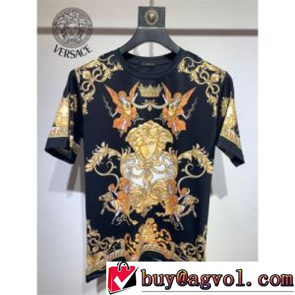 自分らしいスタイリング 薄手 半袖Tシャツ 乾きやすい ヴェルサーチスーパーコピー 魅力ファッション 2026新作