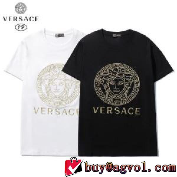 自分らしいスタイリング 2026新作 ヴェルサーチコピー 海外セレブ愛用 Tシャツ 2色可選 細身のシルエット
