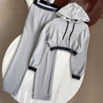 PRADA レディース上下セット2025新品  スーパーコピー 激安プラダ ブランド 偽物 通販存在感のある ブランドスーパーコピー