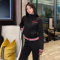ブランドスーパーコピー  プラダ レディース 上下セット 2025新品 コスパ最高のプライス PRADA 大人っぼい 