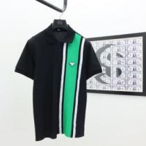 2026最新入荷 コスパ最高のプライスPRADAブランドコピー 着心地 の良い 半袖TシャツPRADAスーパーコピー