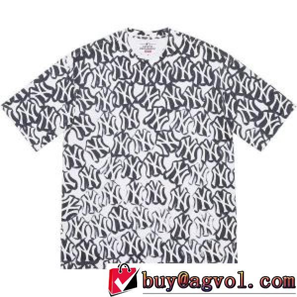 シュプリームコピー 大人の個性を。SUPREME X YANKEES AIRBRUSH TEE 高品質 デザイン性の高い お洒落に魅せる 2026春夏 半袖Tシャツ