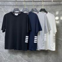 主役になる存在感 2026春夏 半袖Tシャツ 柔らかい手触り 着心地満点 4色可選 通気性に優れた トムブラウンブランド 偽物 通販