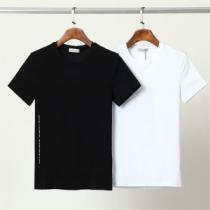 モンクレールブランド コピー ラウンドネック 半袖Tシャツ 人気雑誌掲載 デザイン性の高い 2色可選 2026春夏 着心地満点