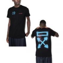 OFF-WHITE オフホワイトコピーブランド 通気性に優れた 半袖Tシャツ 強い魅力を感じる一枚 吸汗性に優れ 2026新作