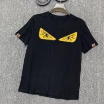 人気雑誌掲載 着回し度抜群 プリント 半袖Tシャツ 2026春夏 デザイン性の高い フェンディブランド コピー 2色可選