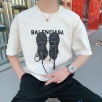 ブランドコピー 2026春夏 半袖Tシャツ 主役になる存在感 通気性に優れた 4色可選 デザイン性の高い