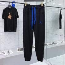 窮屈感はゼロ 2026春夏 柔らかな質感  コピーブランド 機能性・耐久性抜群 ストレッチが効いた お洒落な存在感  ジーンズ
