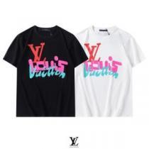 2026新作 ルイ ヴィトンブランドスーパーコピー 半袖Tシャツ プリント 綺麗に決まるフォルム！2色可選 通気性に優れた