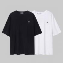 変わらない人気を誇る ロエベスーパーコピー 激安 2026春夏 半袖Tシャツ 2色可選 自分らしいスタイリング