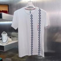 活用できるアイテム 2色可選 半袖Tシャツ 柔らかい手触り 2026春夏 モンクレール偽物ブランド 縦には伸びにくい