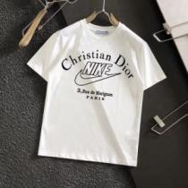 半袖Tシャツ 流行に関係なく長年愛用できる 2色可選 ディオールコピーブランド 魅力ファッション 2026春夏 頑丈な素材