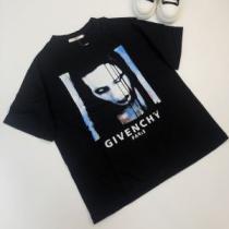 半袖Tシャツ ジバンシィコピーブランド お洒落に魅せる デザイン性の高い 快適な着心地 2026春夏 快適