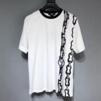 ルイ ヴィトンコピー ブランド 通気性に優れた 半袖Tシャツ 落ち着いた感覚 しわになりにくい 2026春夏 2色可選