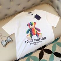 カッコいい印象を付ける LOUIS VUITTON偽物ブランド 2026春夏 半袖Tシャツ 2色可選 風合いが出る オリジナル