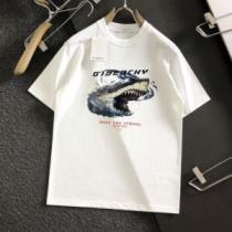 バリエーションに富む 2025春夏 半袖Tシャツ 収縮性のある 2色可選 今話題の最新作 GIVENCHYコピー