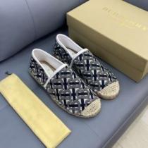 脱ぎ履きしやすい/着脱しやすい BURBERRYブランドスーパーコピー 3色可選 2026新作 今買い◎得 スリップオン ナチュラルな素材感