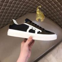 3色可選 個性的 FERRAGAMOスーパーコピー 2026新作 ナチュラルな素材感 フラットシューズ