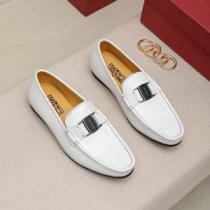 2026新作 希少価値大！革靴 2色可選 FERRAGAMOブランドスーパーコピー 脱ぎ履きしやすい/着脱しやすい