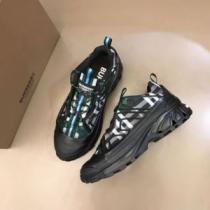 今買い◎得 2026新作 バーバリースーパーコピー 2色可選 ランニングシューズ 厚底 超軽量設計
