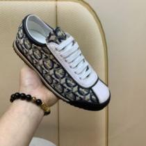 ランニングシューズ FERRAGAMOスーパーコピー 3色可選 お洒落に魅せる 着用 2026新作
