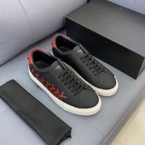 フラットシューズ コンフォート 2025新作 GIVENCHYブランド コピー 5色可選 存在感のある