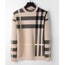 バーバリー 2026新作ウールニット　 BURBERRYエンボスニットを飾ったセーター　 BURBERRY定番要素な形に大人しくする