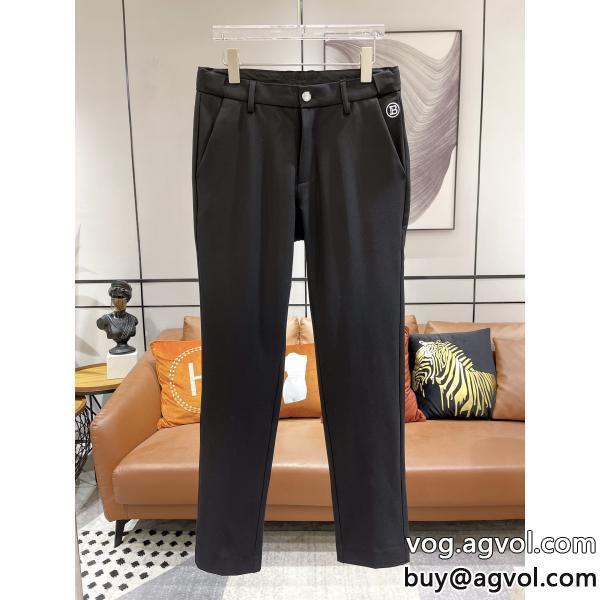 男性用スラックス高品質コピー ブランド2026秋冬にも引き続き大活躍！人気新商品BALMAIN